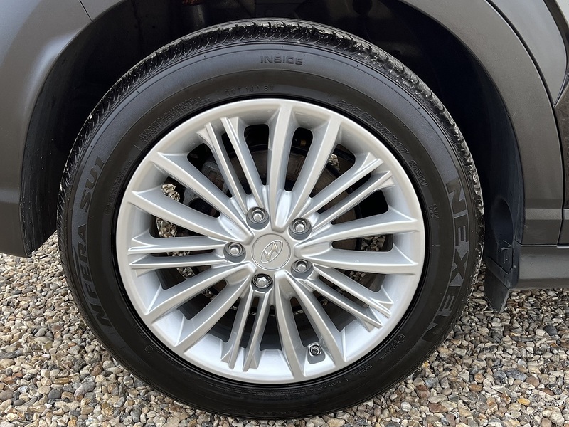 Hyundai KONA T-GDi SE - U450