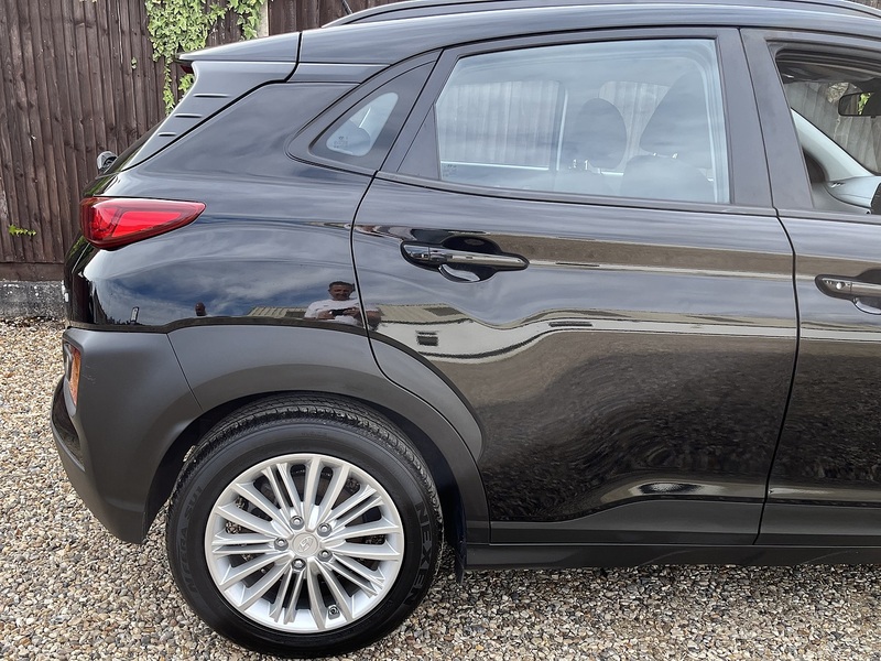 Hyundai KONA T-GDi SE - U450