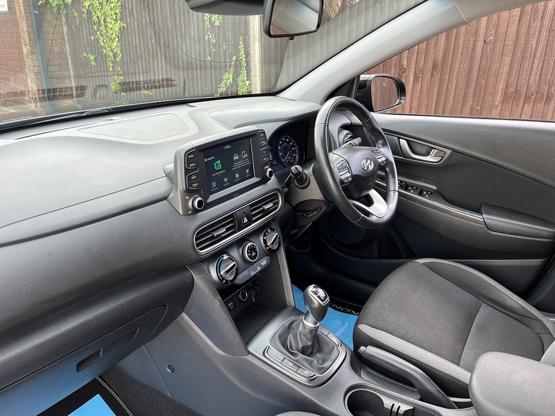 Hyundai KONA T-GDi SE - U450