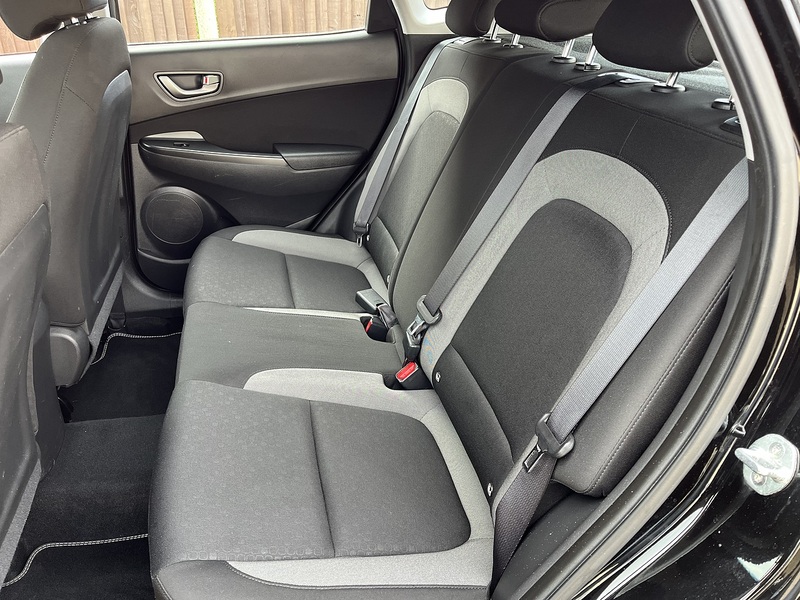 Hyundai KONA T-GDi SE - U450