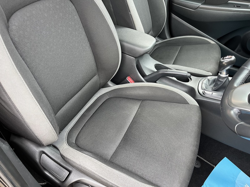 Hyundai KONA T-GDi SE - U450