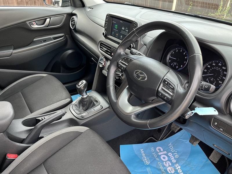 Hyundai KONA T-GDi SE - U450