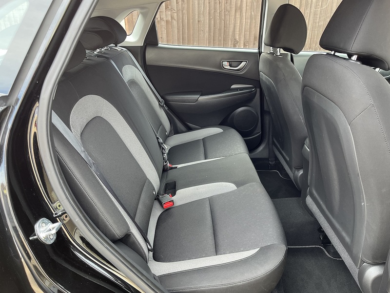 Hyundai KONA T-GDi SE - U450