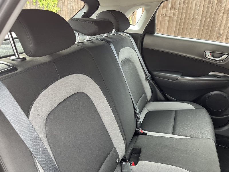 Hyundai KONA T-GDi SE - U450