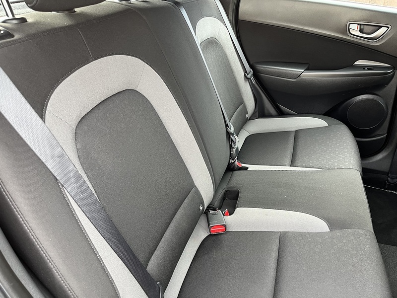 Hyundai KONA T-GDi SE - U450