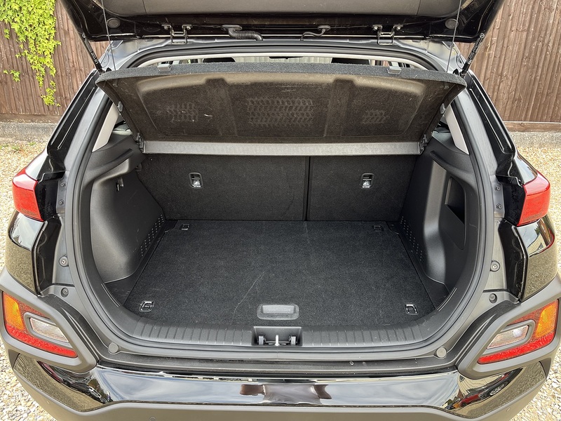 Hyundai KONA T-GDi SE - U450