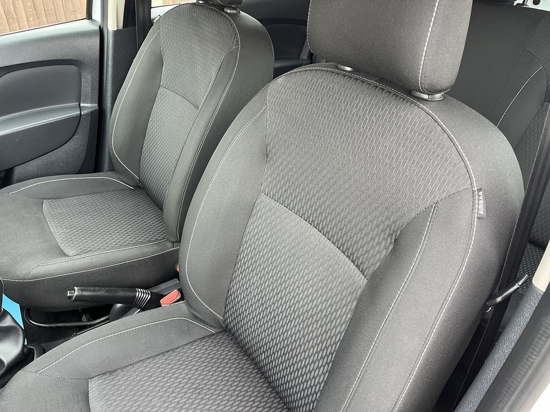 Dacia Logan MCV TCe Comfort - U451