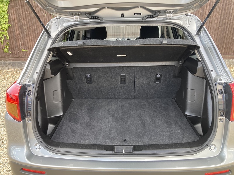 Suzuki Vitara SZ-T - U454
