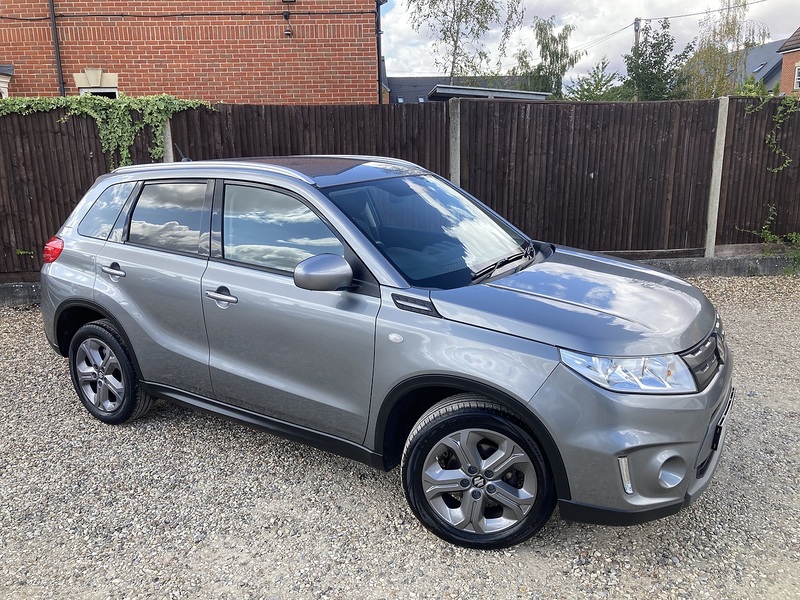 Suzuki Vitara SZ-T - U454