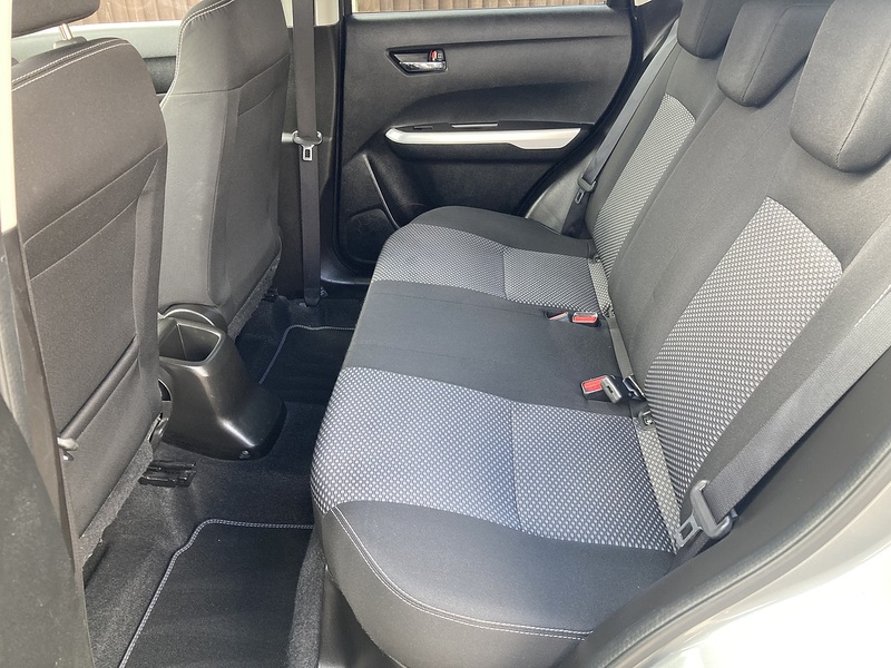 Suzuki Vitara SZ-T - U454