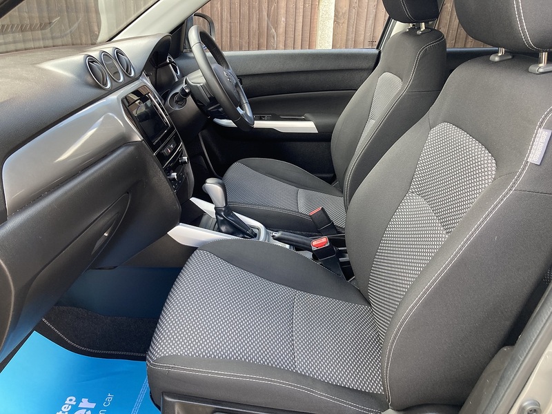 Suzuki Vitara SZ-T - U454