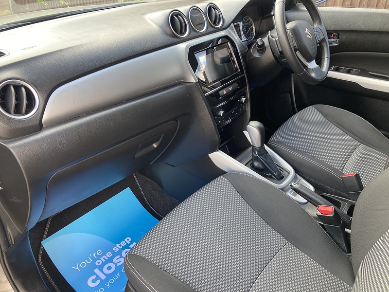 Suzuki Vitara SZ-T - U454