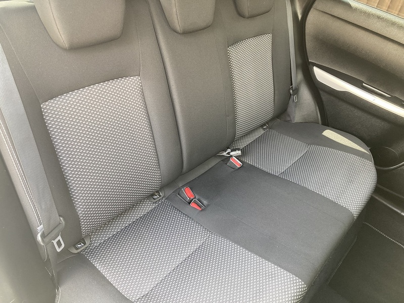 Suzuki Vitara SZ-T - U454