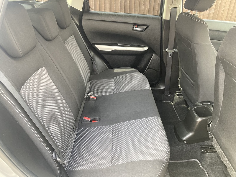 Suzuki Vitara SZ-T - U454