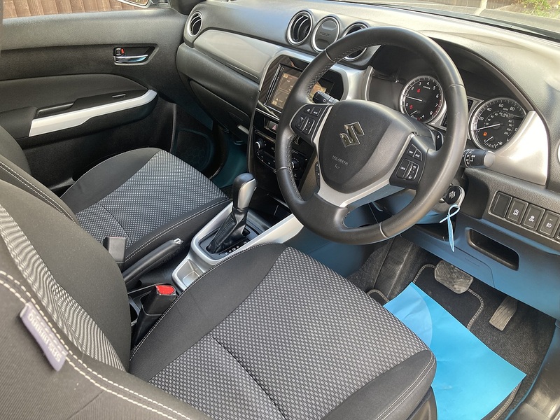 Suzuki Vitara SZ-T - U454
