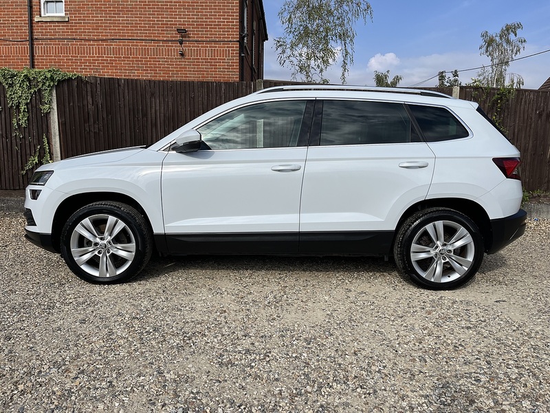Skoda Karoq TSI SE L - U459