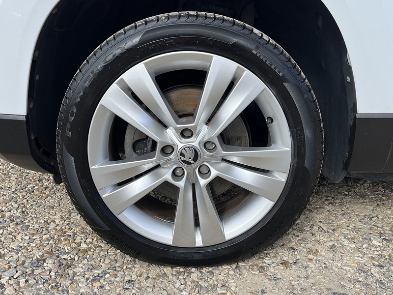 Skoda Karoq TSI SE L - U459