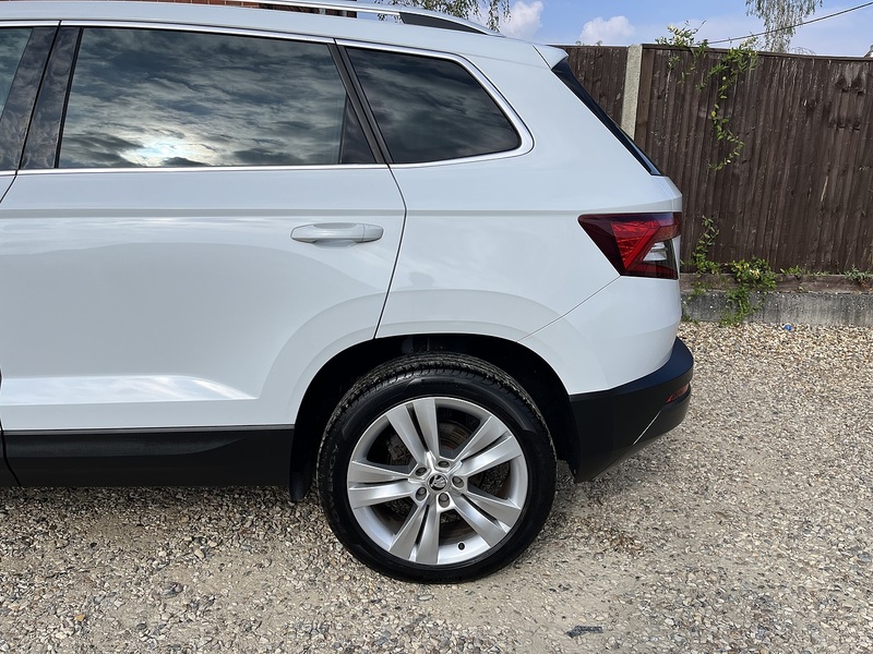Skoda Karoq TSI SE L - U459