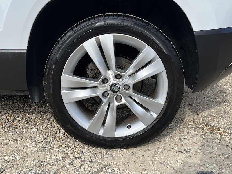 Skoda Karoq TSI SE L - U459