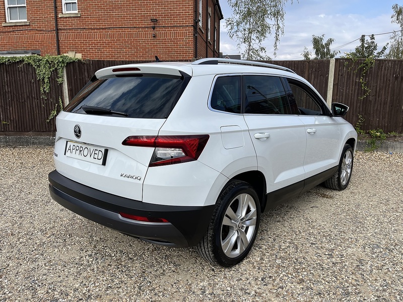 Skoda Karoq TSI SE L - U459