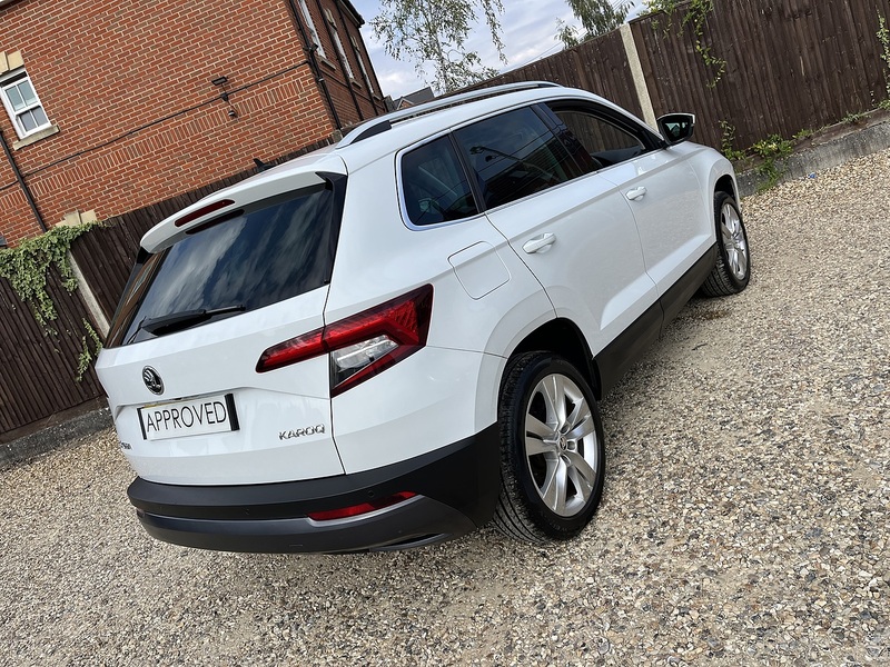 Skoda Karoq TSI SE L - U459