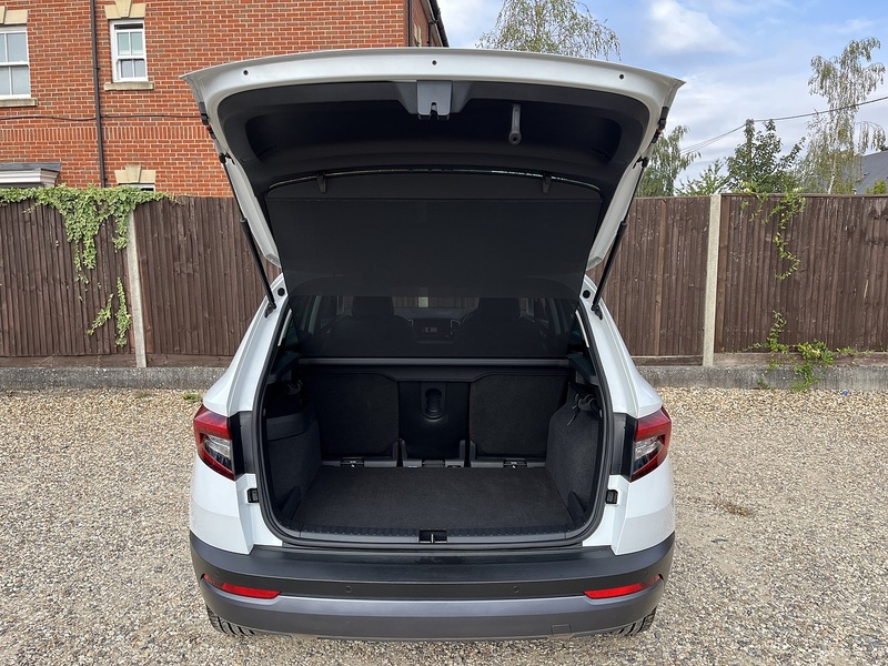 Skoda Karoq TSI SE L - U459