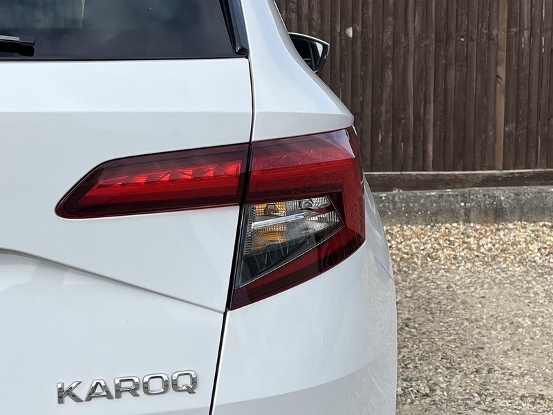 Skoda Karoq TSI SE L - U459