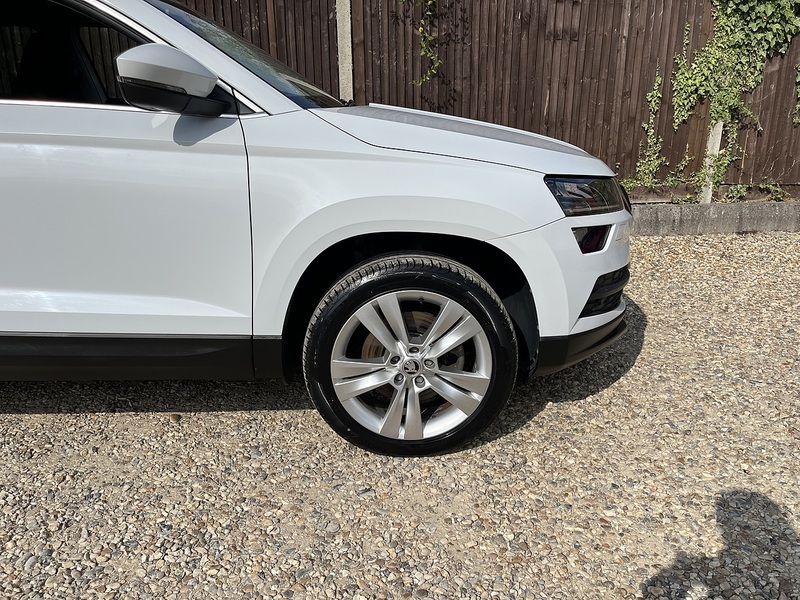 Skoda Karoq TSI SE L - U459