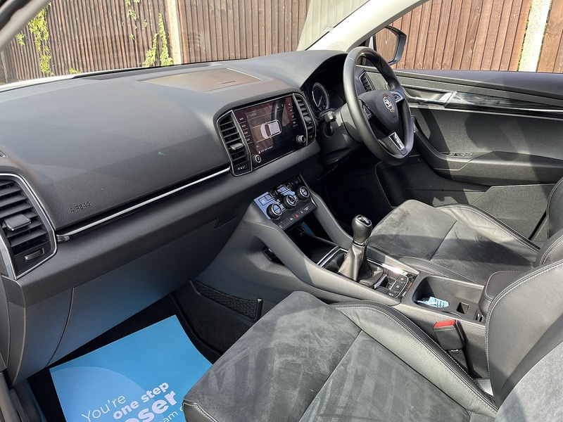 Skoda Karoq TSI SE L - U459