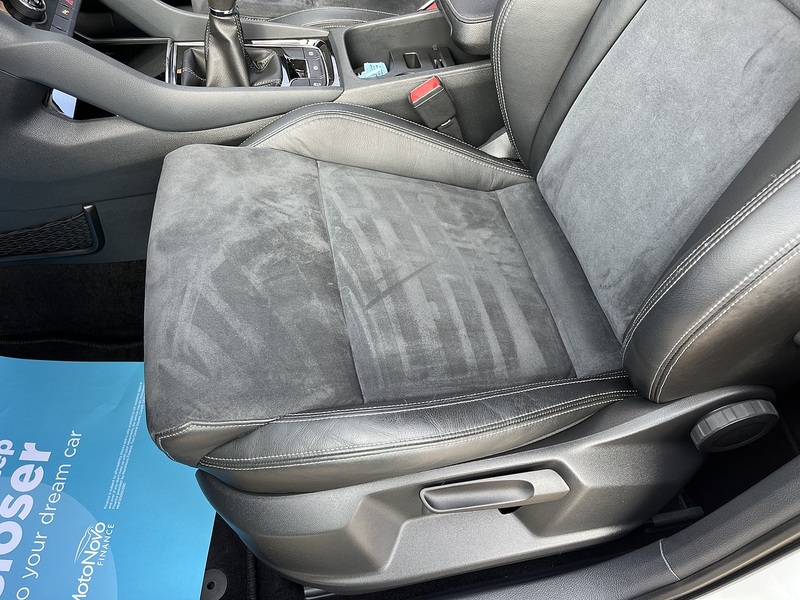 Skoda Karoq TSI SE L - U459
