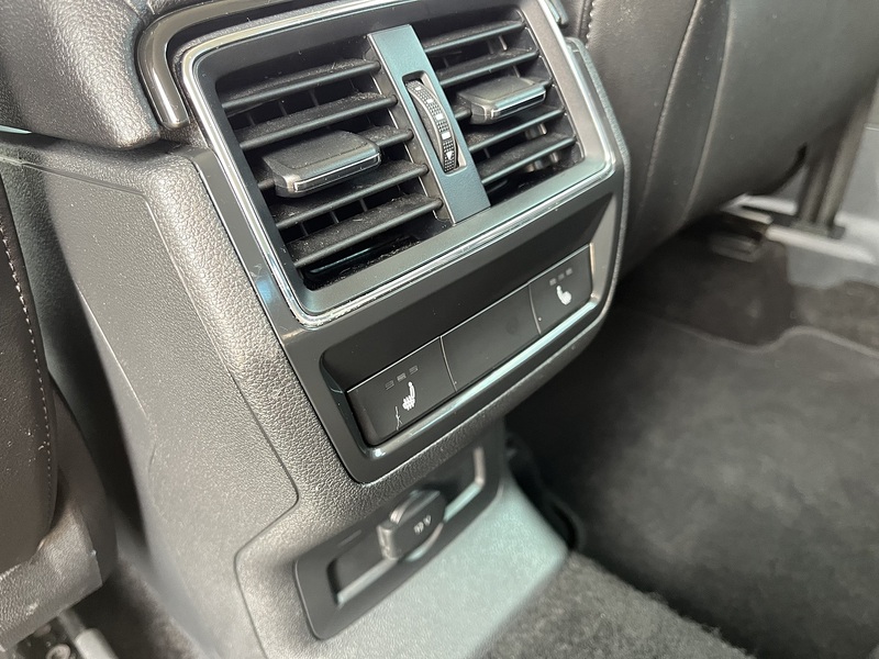 Skoda Karoq TSI SE L - U459
