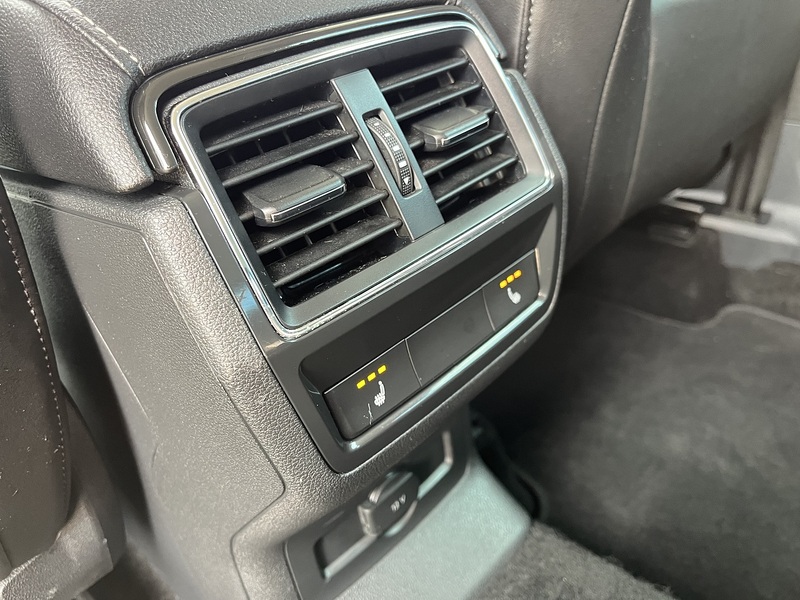 Skoda Karoq TSI SE L - U459