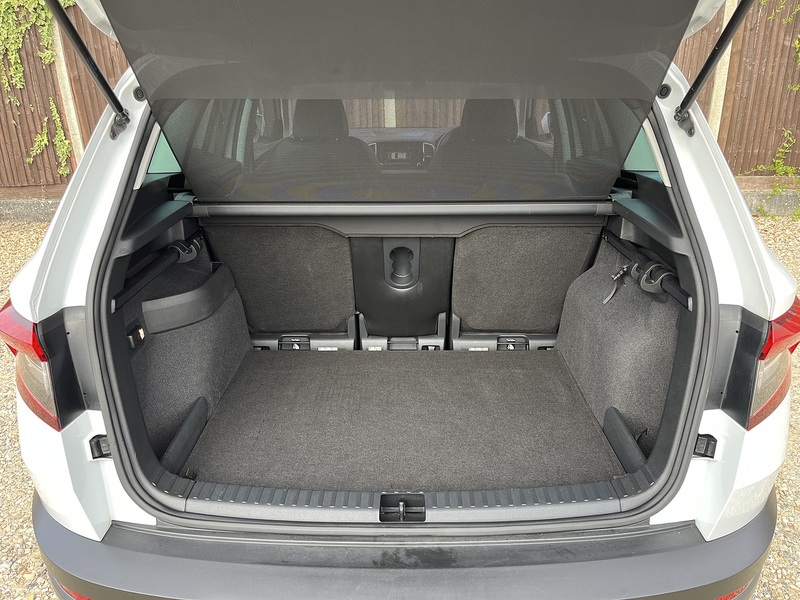 Skoda Karoq TSI SE L - U459