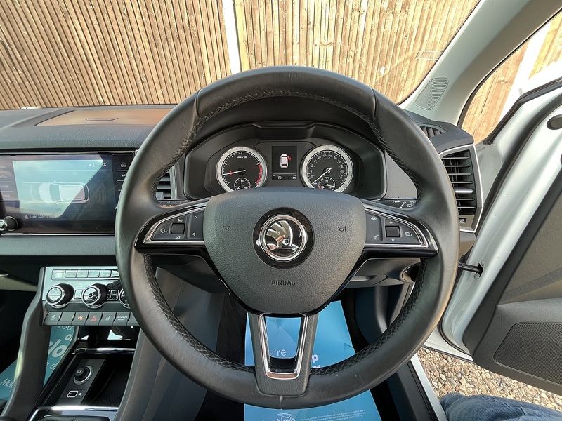 Skoda Karoq TSI SE L - U459