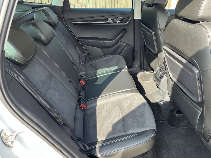 Skoda Karoq TSI SE L - U459