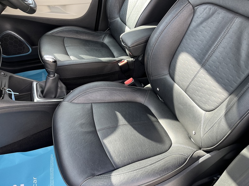 Renault Captur TCe ENERGY Signature X Nav - U461