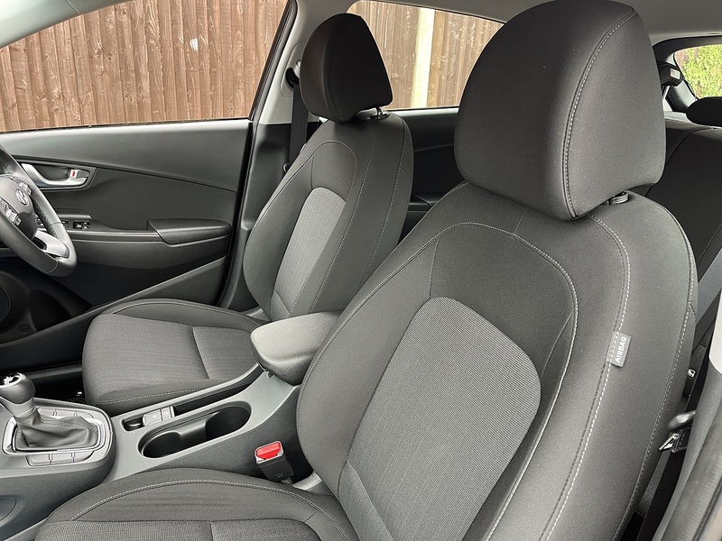 Hyundai KONA h-GDi SE Connect - U462