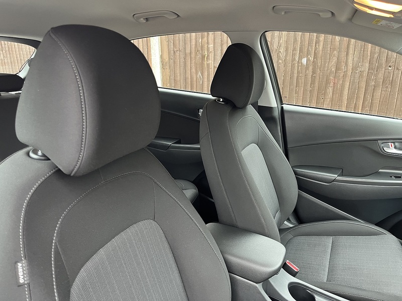 Hyundai KONA h-GDi SE Connect - U462