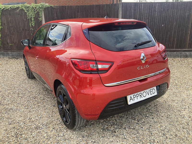Renault Clio TCe Iconic - U463