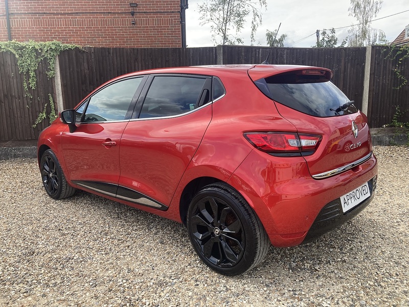 Renault Clio TCe Iconic - U463