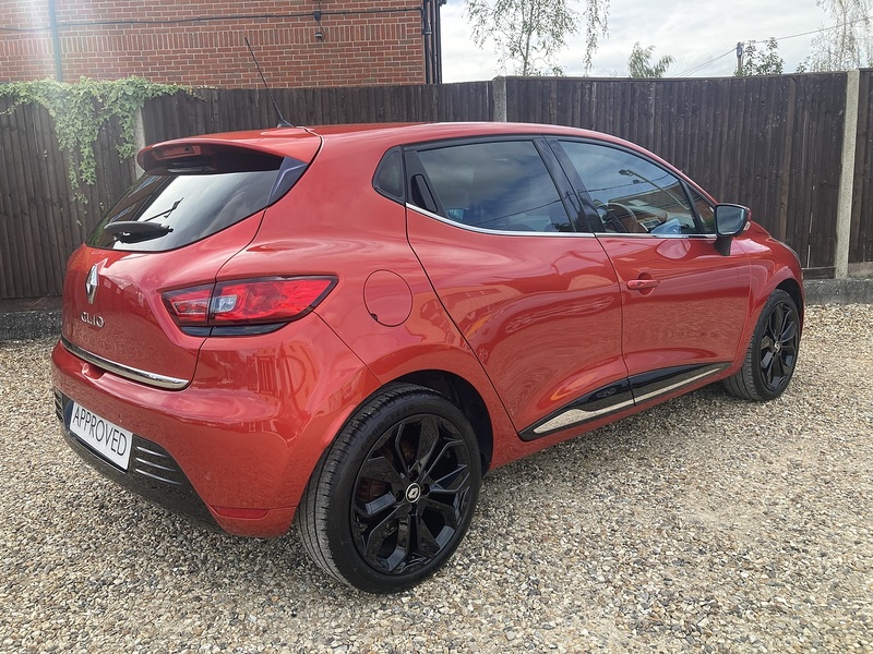 Renault Clio TCe Iconic - U463