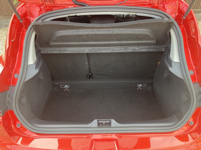 Renault Clio TCe Iconic - U463