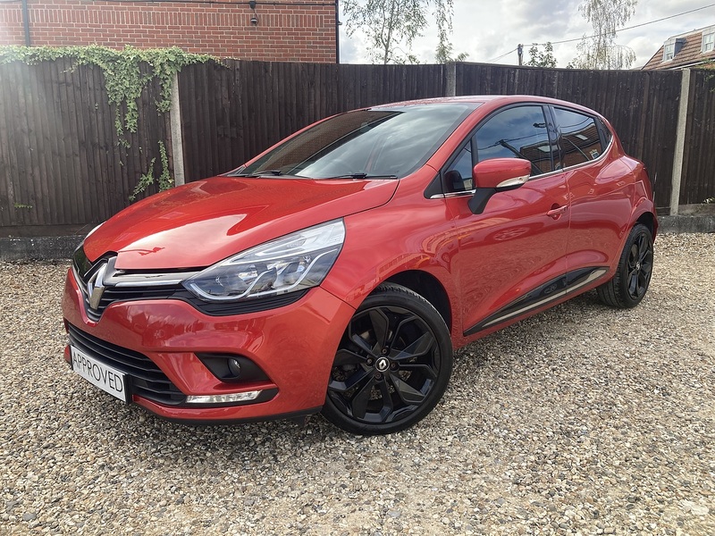 Renault Clio TCe Iconic - U463