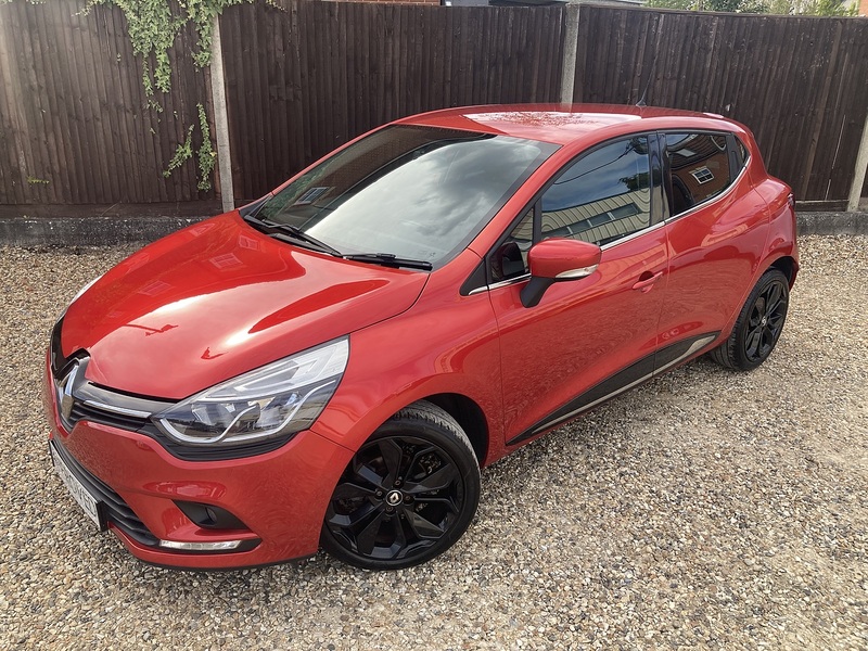 Renault Clio TCe Iconic - U463