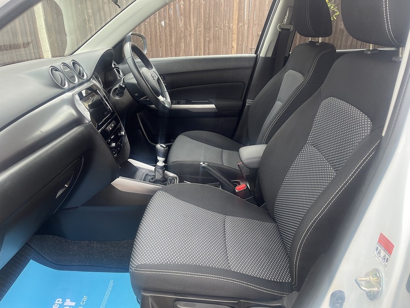 Suzuki Vitara Boosterjet MHEV SZ-T - U467