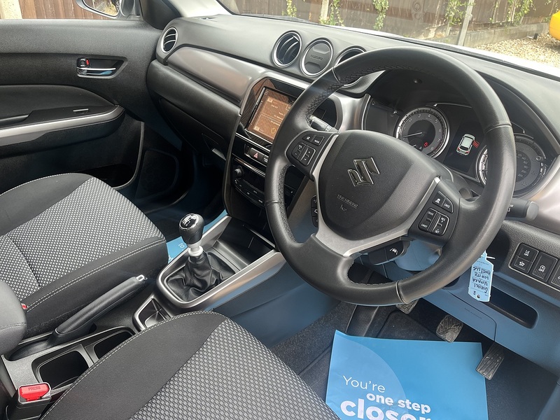 Suzuki Vitara Boosterjet MHEV SZ-T - U467