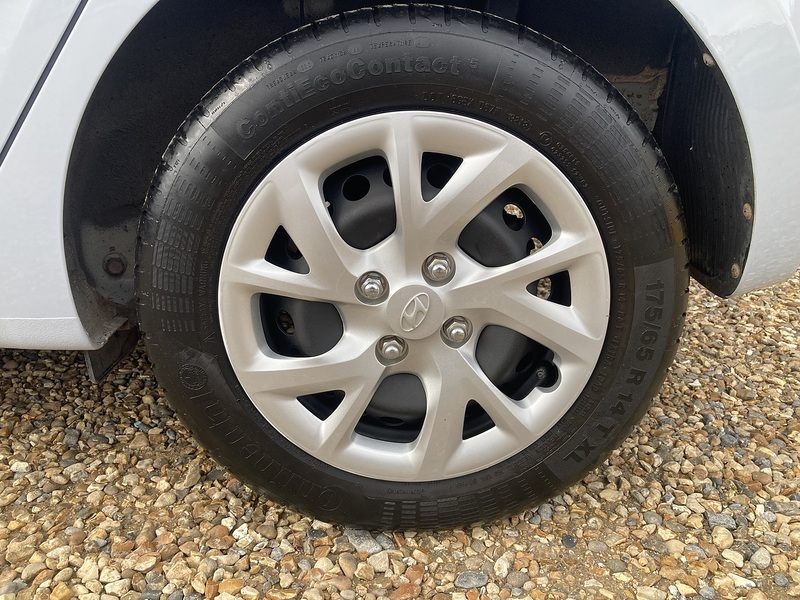 Hyundai i10 SE - U469
