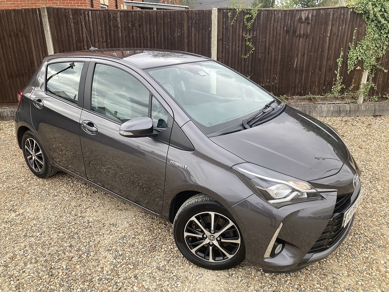 Toyota Yaris VVT-h Icon Tech - U471
