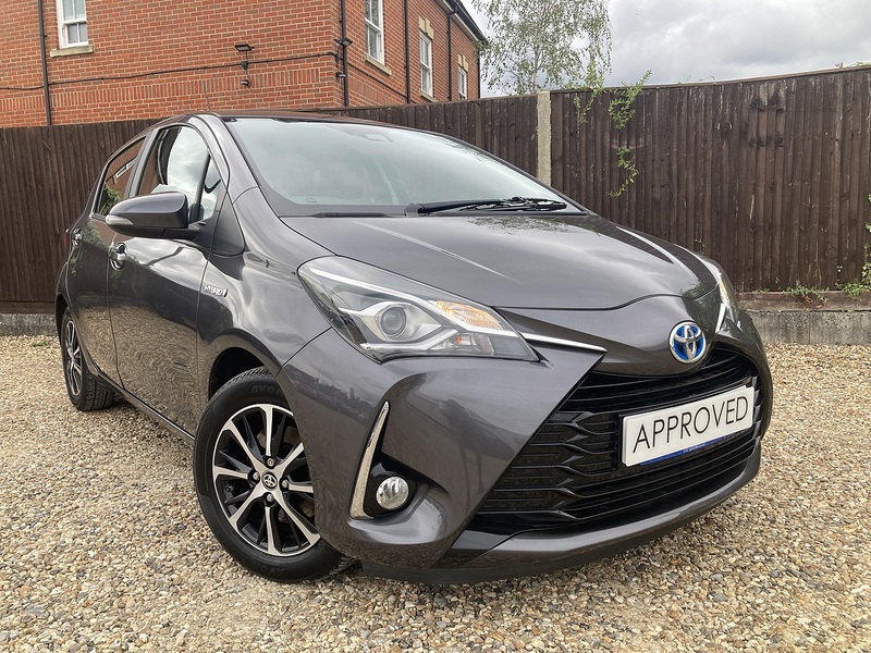 Toyota Yaris VVT-h Icon Tech - U471