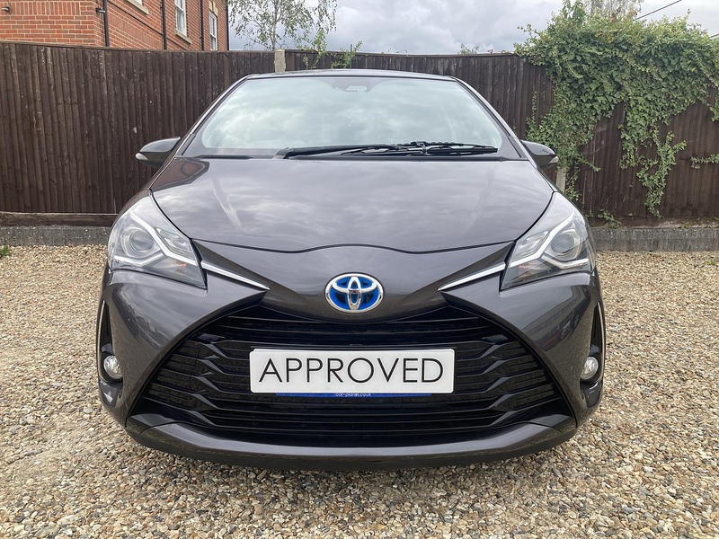 Toyota Yaris VVT-h Icon Tech - U471